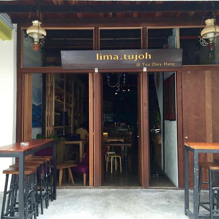 Lima.Tujoh Hotel Kuching Buitenkant foto