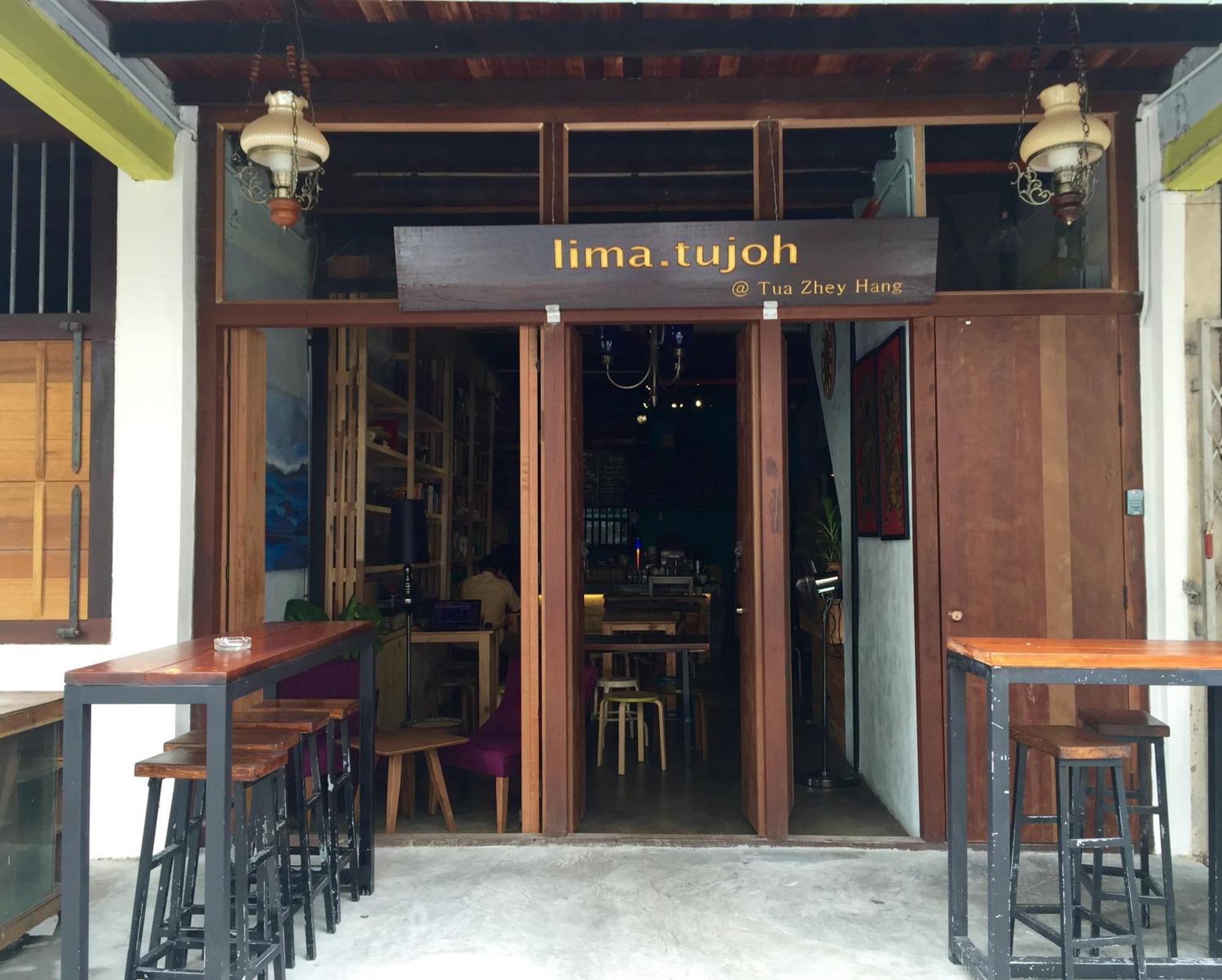 Lima.Tujoh Hotel Kuching Buitenkant foto